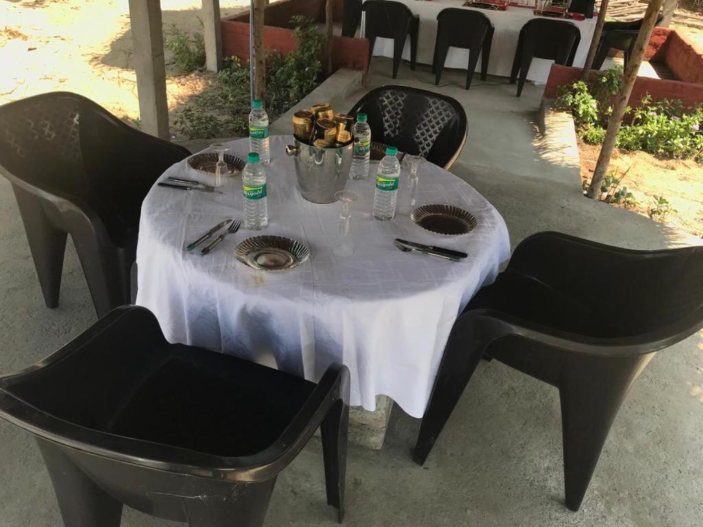 Chan Beach Resort Bahur Eksteriør billede