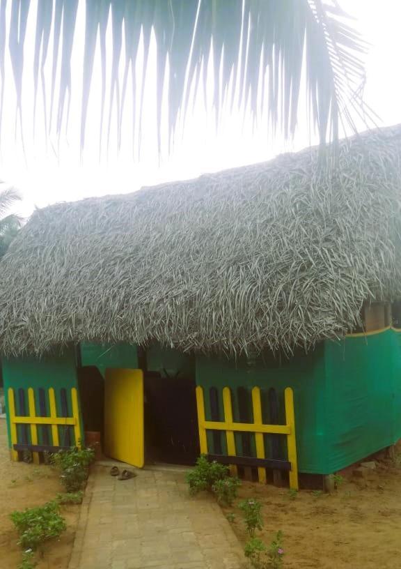 Chan Beach Resort Bahur Eksteriør billede